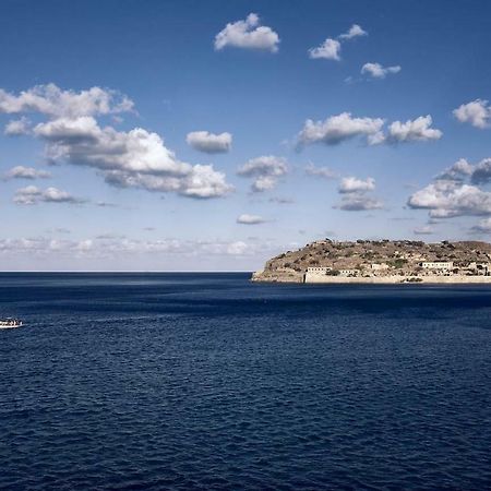 Plaka Sea Front Residence 엘운다 외부 사진